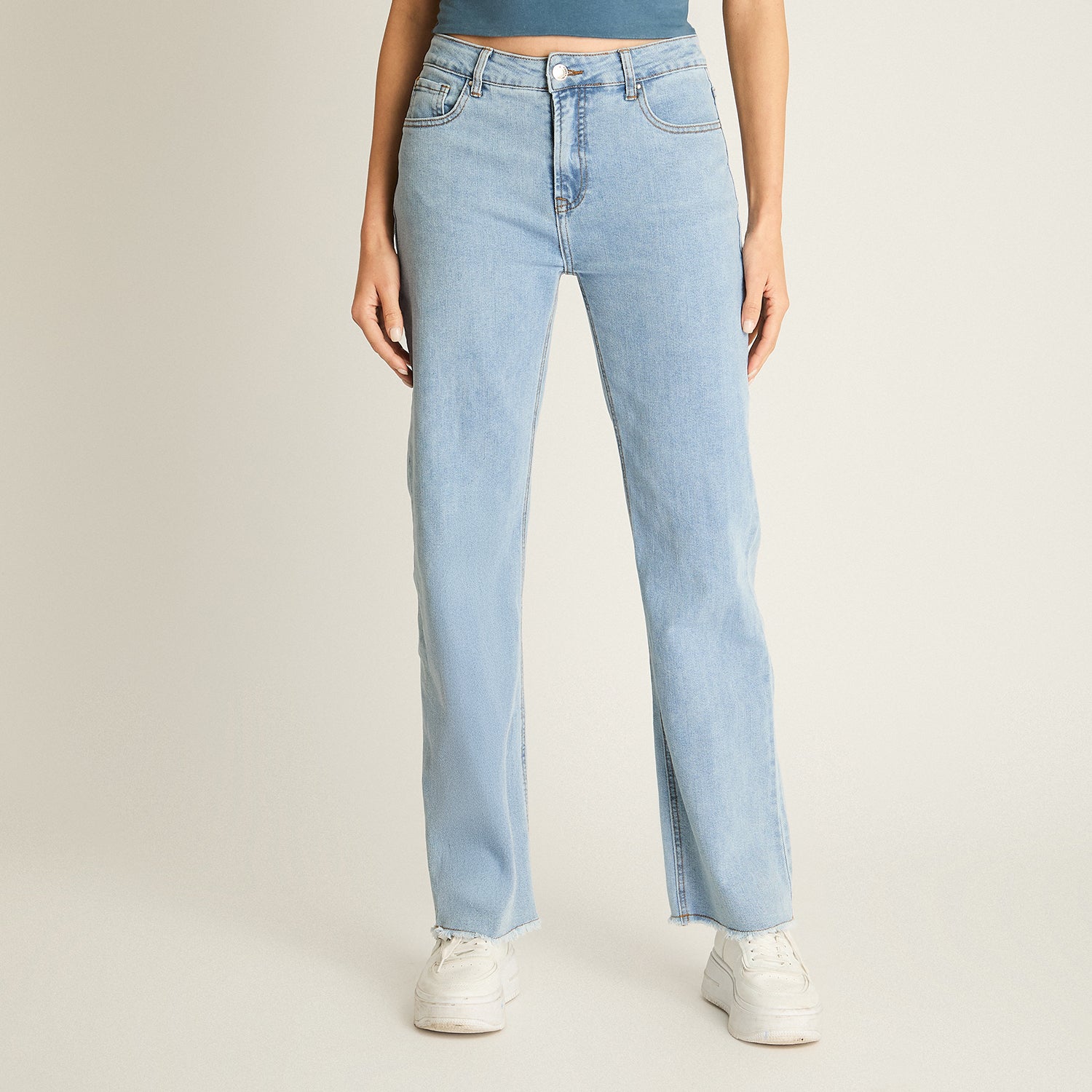 Jeans Celeste Flare Baja elasticidad Calce Normal
